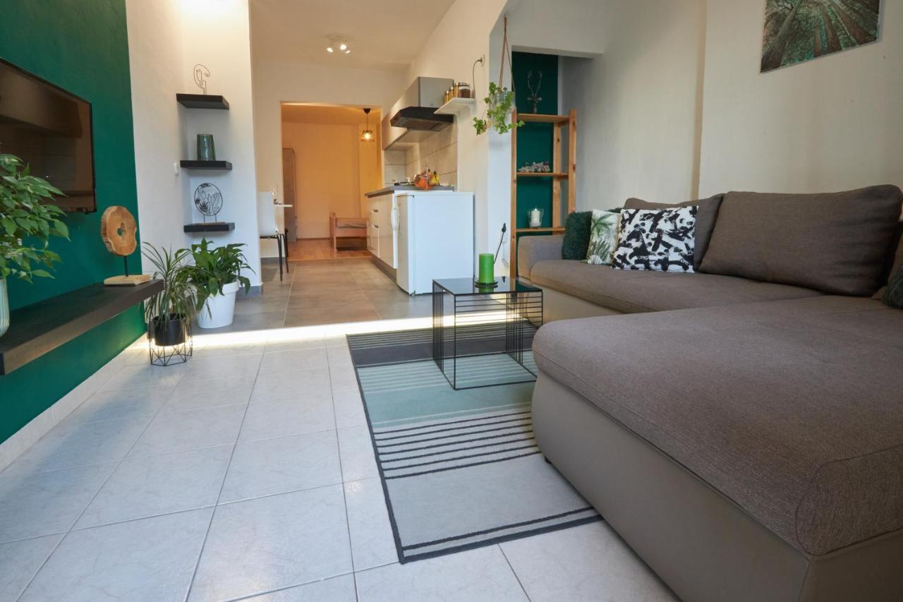 Apartment Green Porec Bagian luar foto
