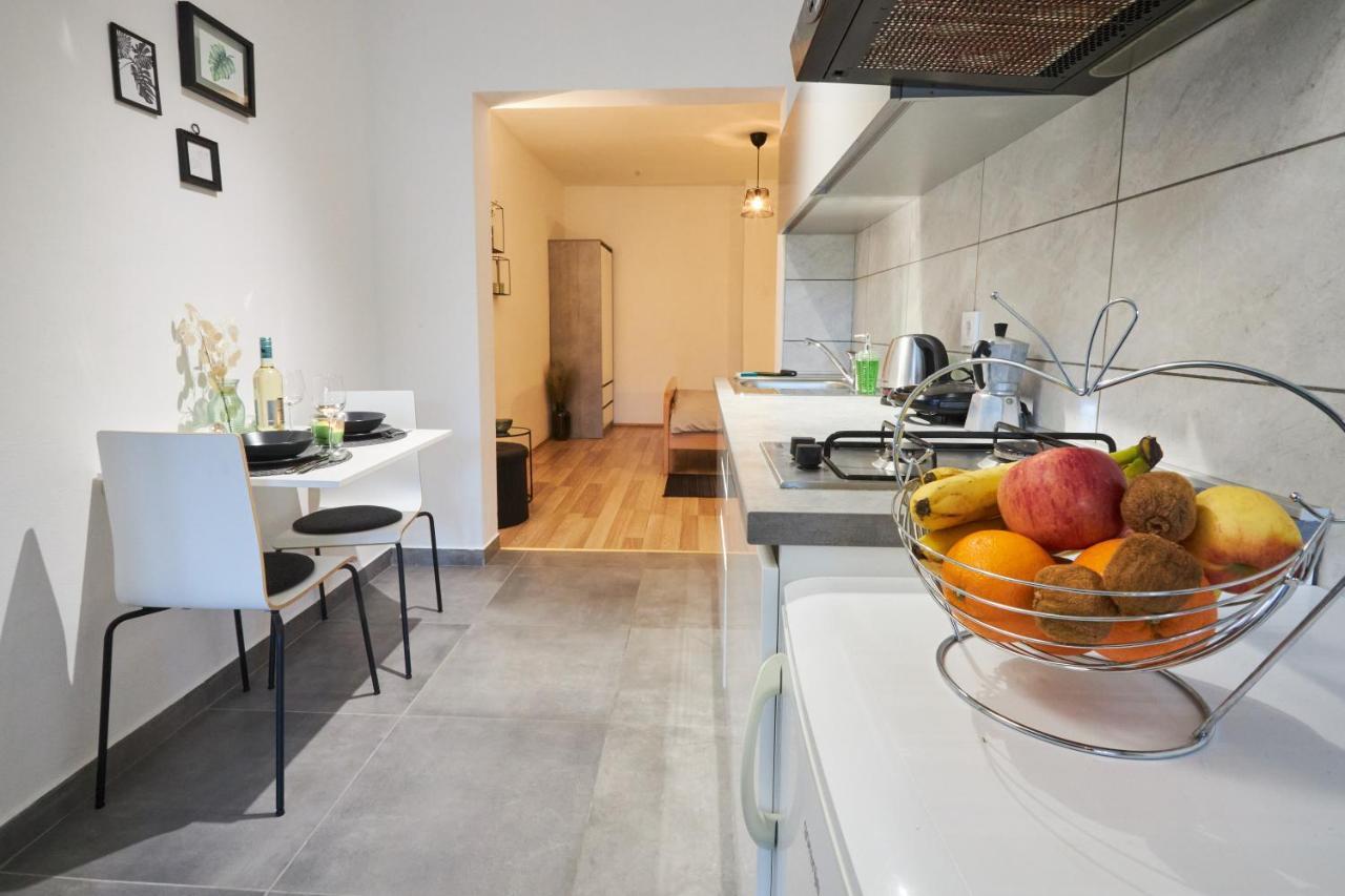 Apartment Green Porec Bagian luar foto