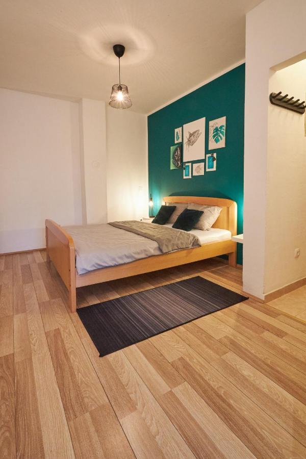 Apartment Green Porec Bagian luar foto