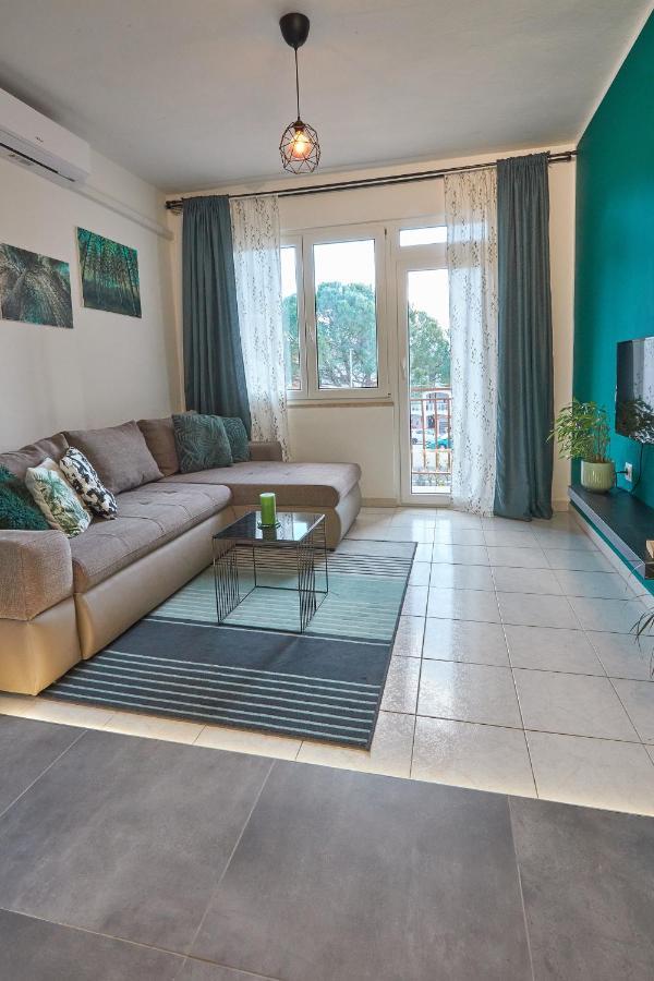 Apartment Green Porec Bagian luar foto